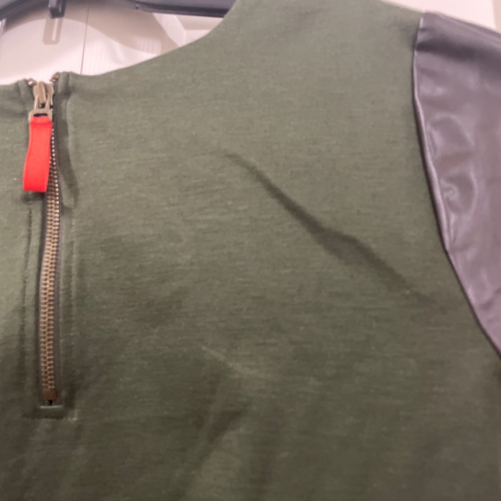 Dress - Picture 4 of 5